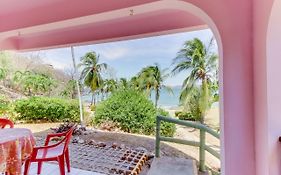 Flamingo Marina Resort